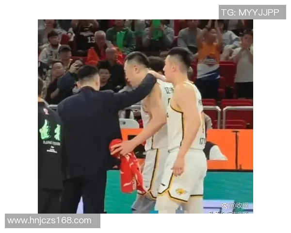 中国男篮与法国男篮激战正酣谁能在国际赛场上笑到最后 中国男篮与法国男篮激战正酣谁能在国际赛场上笑到最后